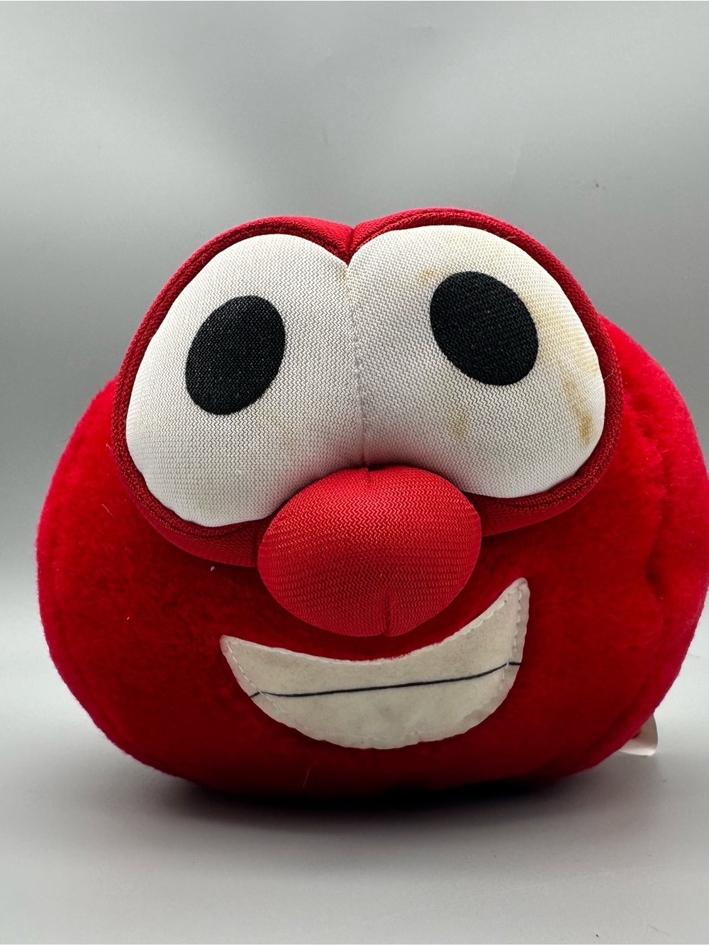 VeggieTales Bob the Tomato Plush Big Ideas Classics Stuffed Toy Red